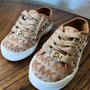 Michael Kors MK Signature Toddler Shoes Size 6 Designer Sneakers